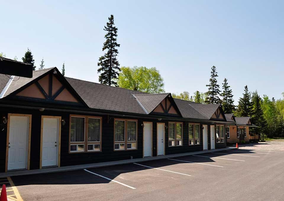 Best Northern Motel And Restaurant Wawa Eksteriør bilde